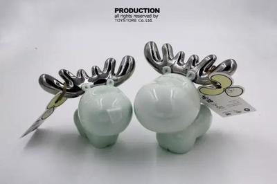 建筑設(shè)計(jì)師轉(zhuǎn)行原創(chuàng)潮流玩具，用中國(guó)版Kaws概念贏得投資青睞