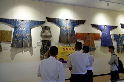 國家文物進出境審核海南管理處（海口綜合保稅區(qū)工作站）在海口揭牌，助力文化藝術(shù)產(chǎn)業(yè)投資新篇章